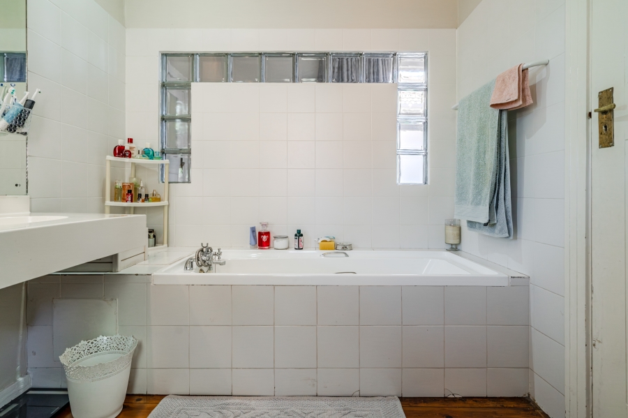 3 Bedroom Property for Sale in Oranjezicht Western Cape